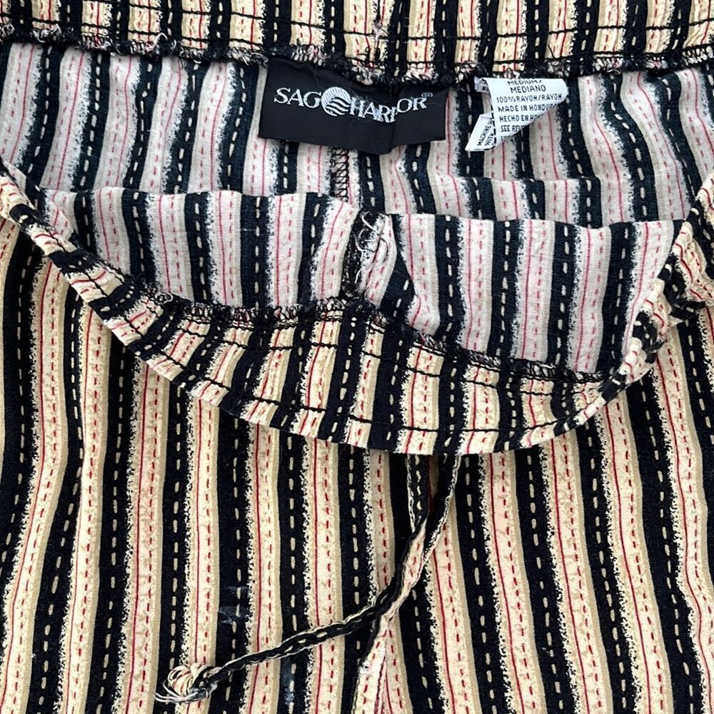 Bundle of stripped pants  - Picture 6 of 8